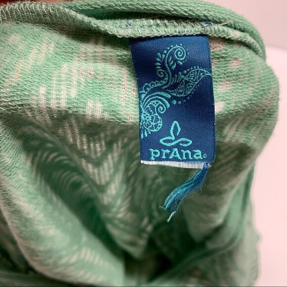 Prana mint green soft stretchy knit long sleeve top geometric pattern L - Picture 3 of 12
